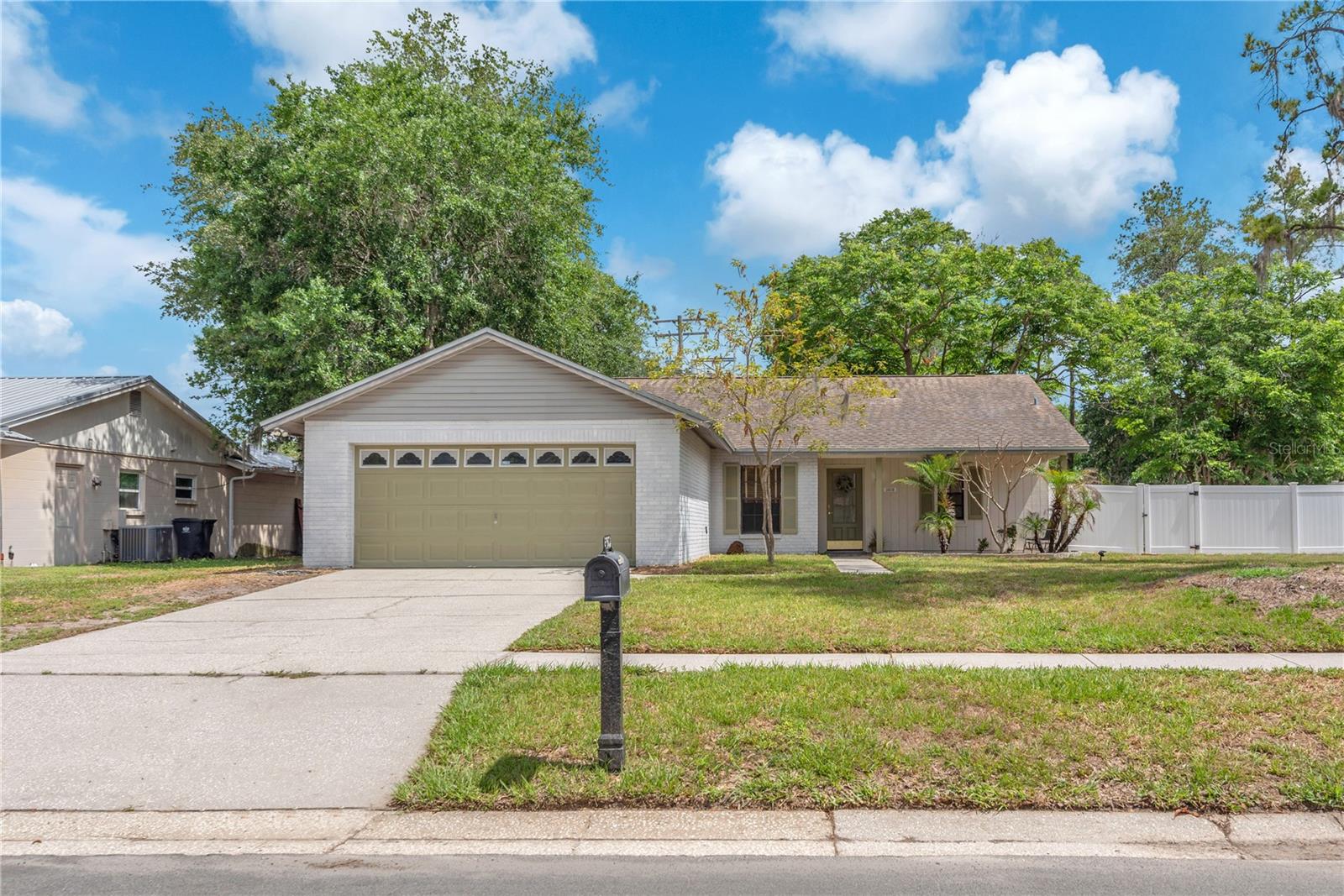 Photo of 3619 ORANGEPOINTE ROAD VALRICO FL 33596
