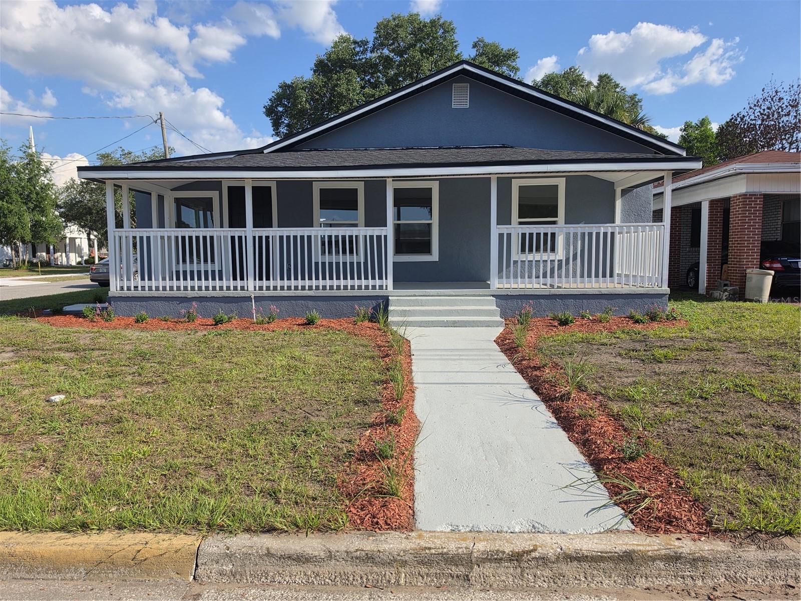 Photo of 201 DR J A WILTSHIRE AVENUE LAKE WALES FL 33853