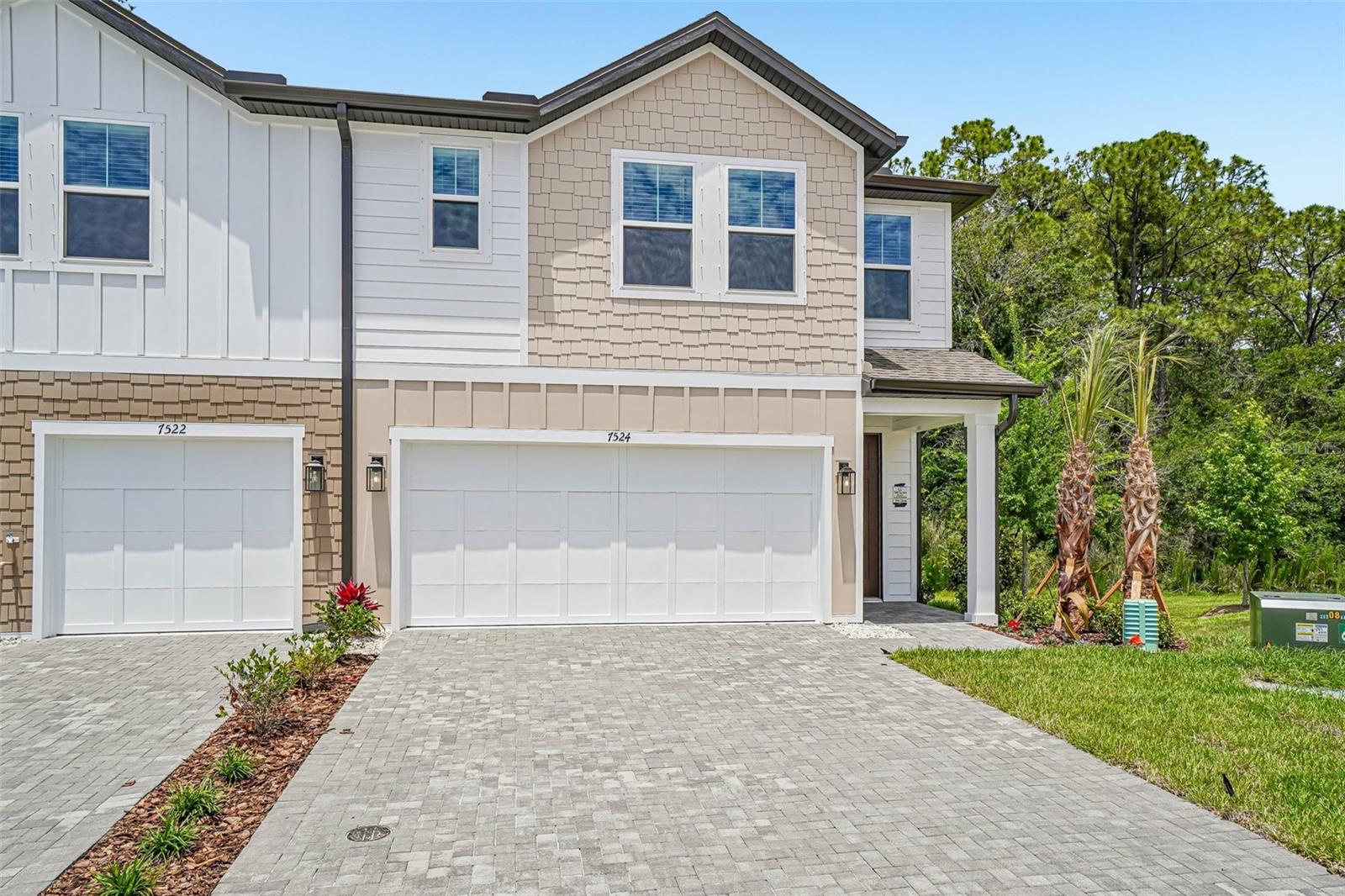 Photo of 7524 DEER VALLEY CIRCLE TAMPA FL 33635