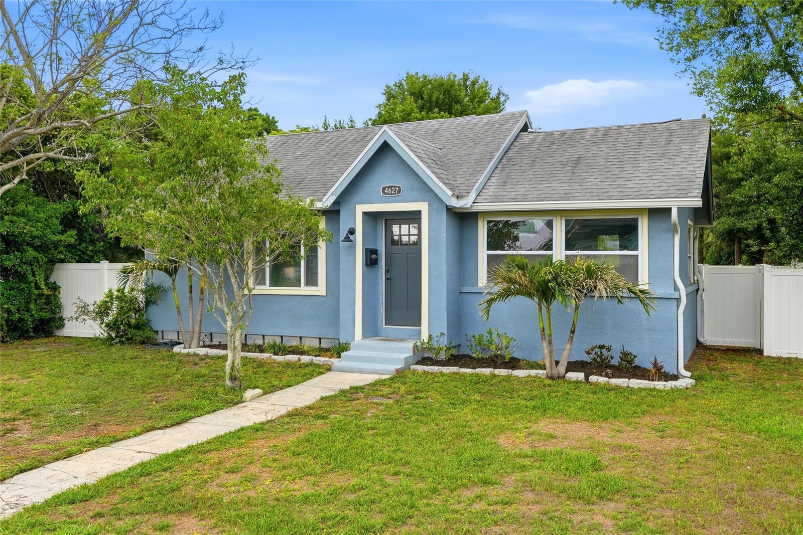 Photo of 4627 1ST AVENUE ST PETERSBURG FL 33713
