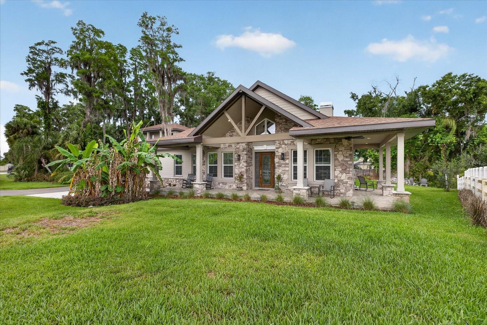 Photo of 1208 SUNSET LANE LUTZ FL 33549