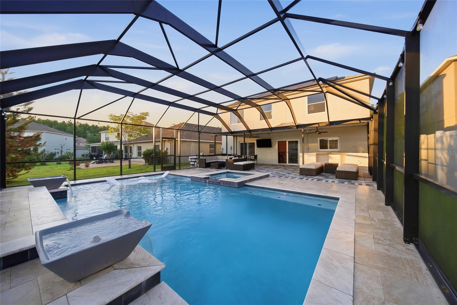 Photo of 18133 BAHAMA BAY DRIVE TAMPA FL 33647