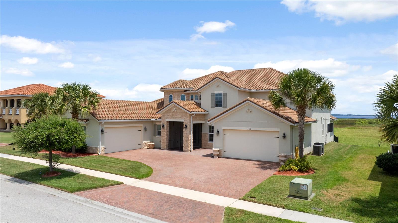 Photo of 760 WINDLASS COURT KISSIMMEE FL 34746
