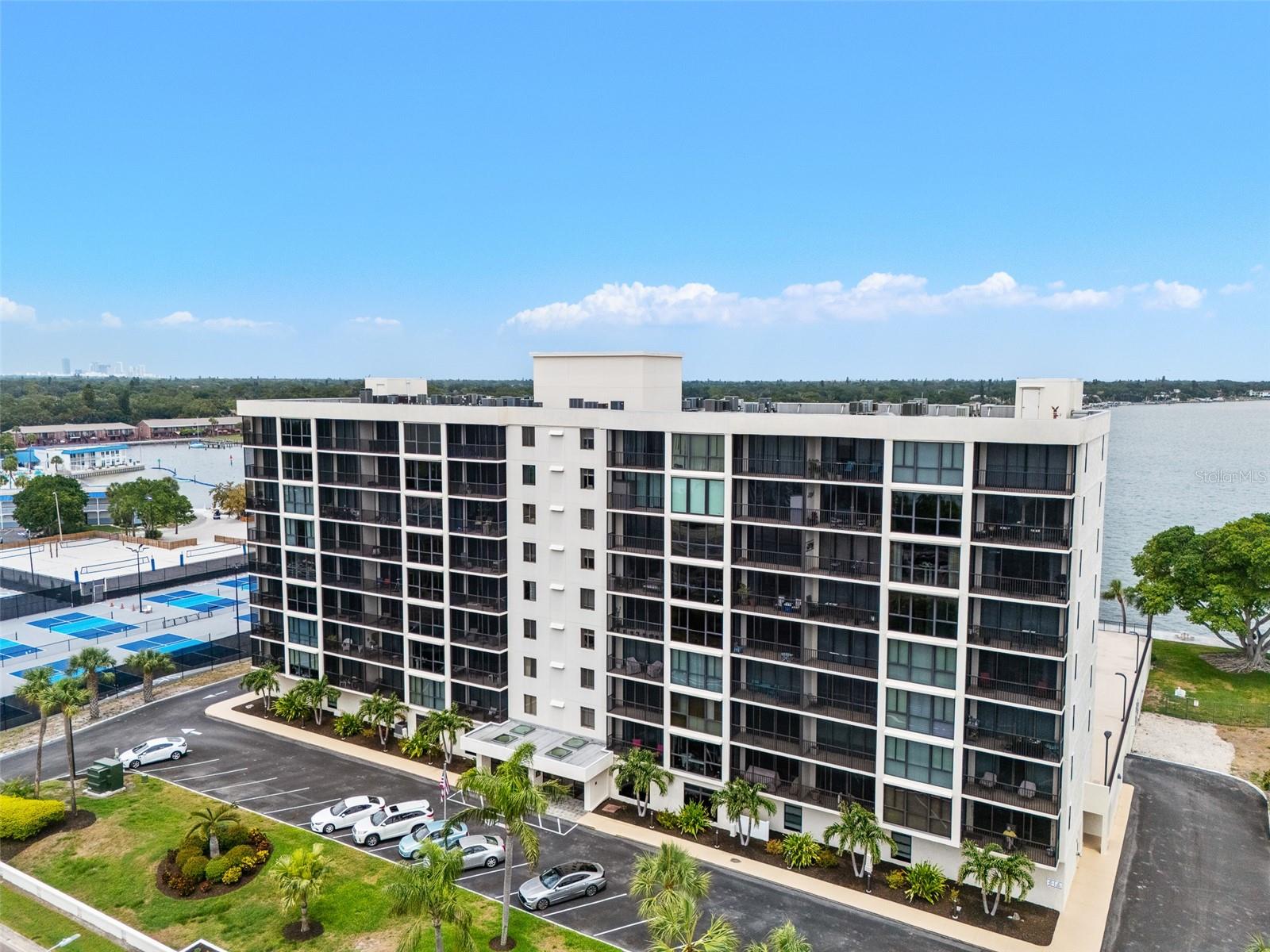 Photo of 7100 SUNSHINE SKYWAY LANE #701 ST PETERSBURG FL 33711