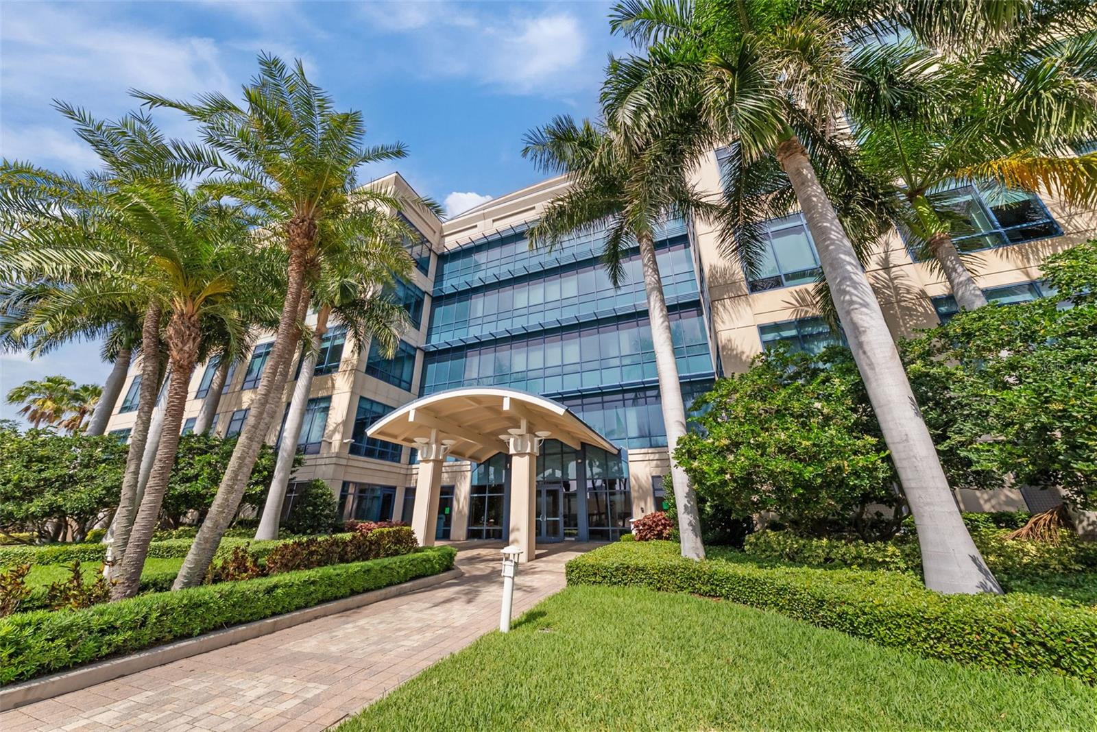 Photo of 5550 W EXECUTIVE DRIVE #250 TAMPA FL 33609