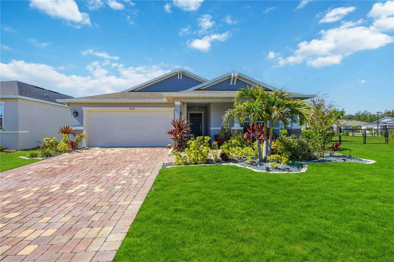 Photo of 3576 74TH AVENUE CIRCLE SARASOTA FL 34243