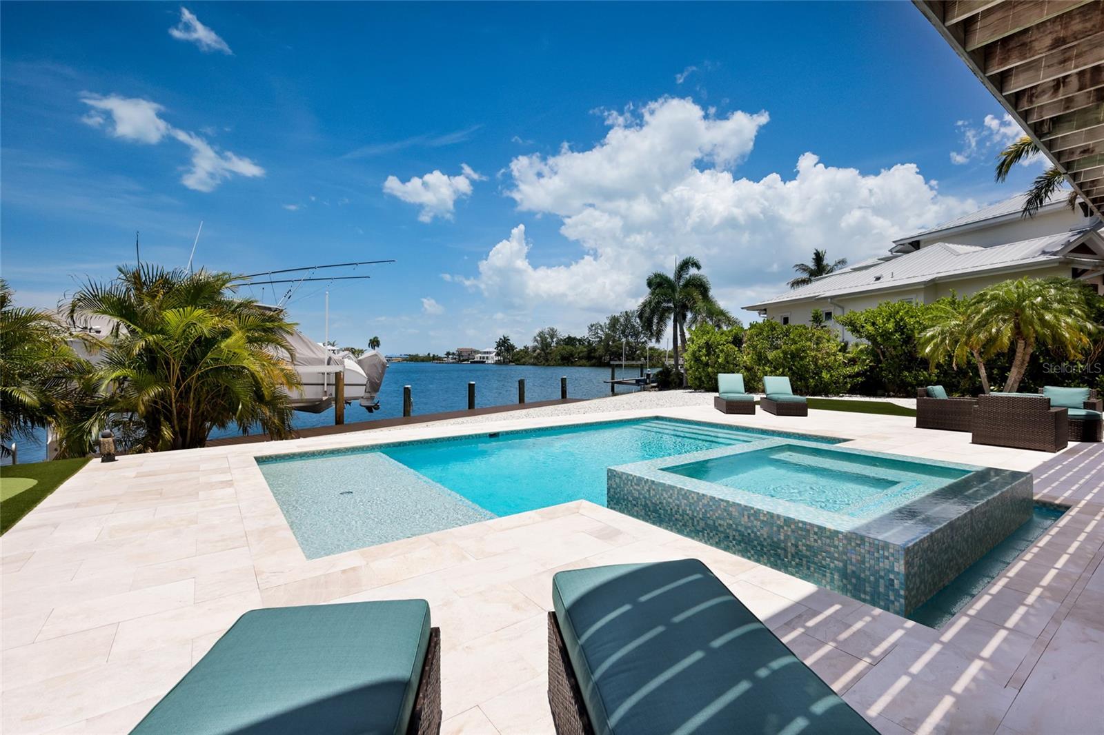Photo of 532 70TH STREET HOLMES BEACH FL 34217