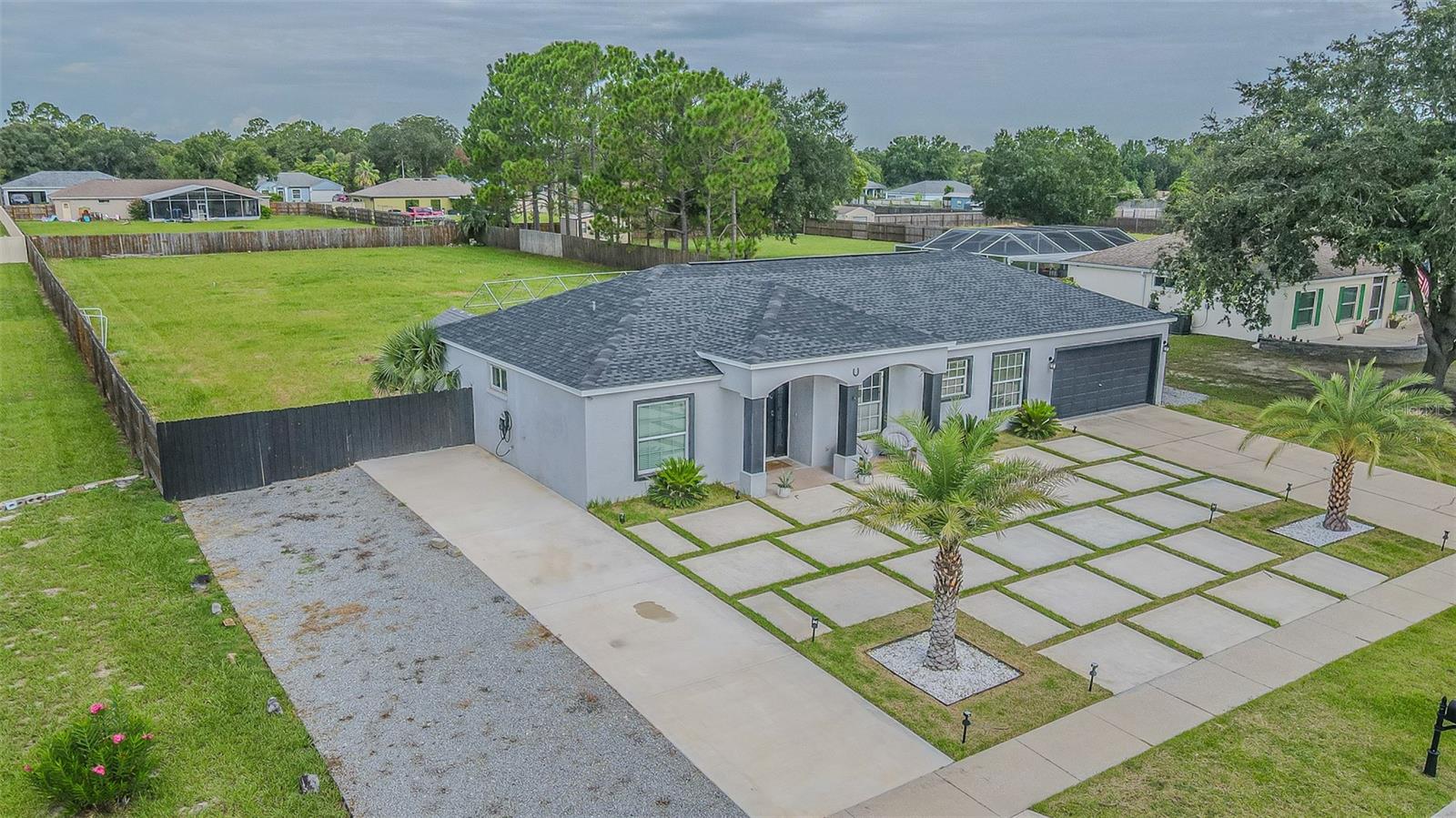 Photo of 12121 COLONIAL ESTATES LANE RIVERVIEW FL 33579