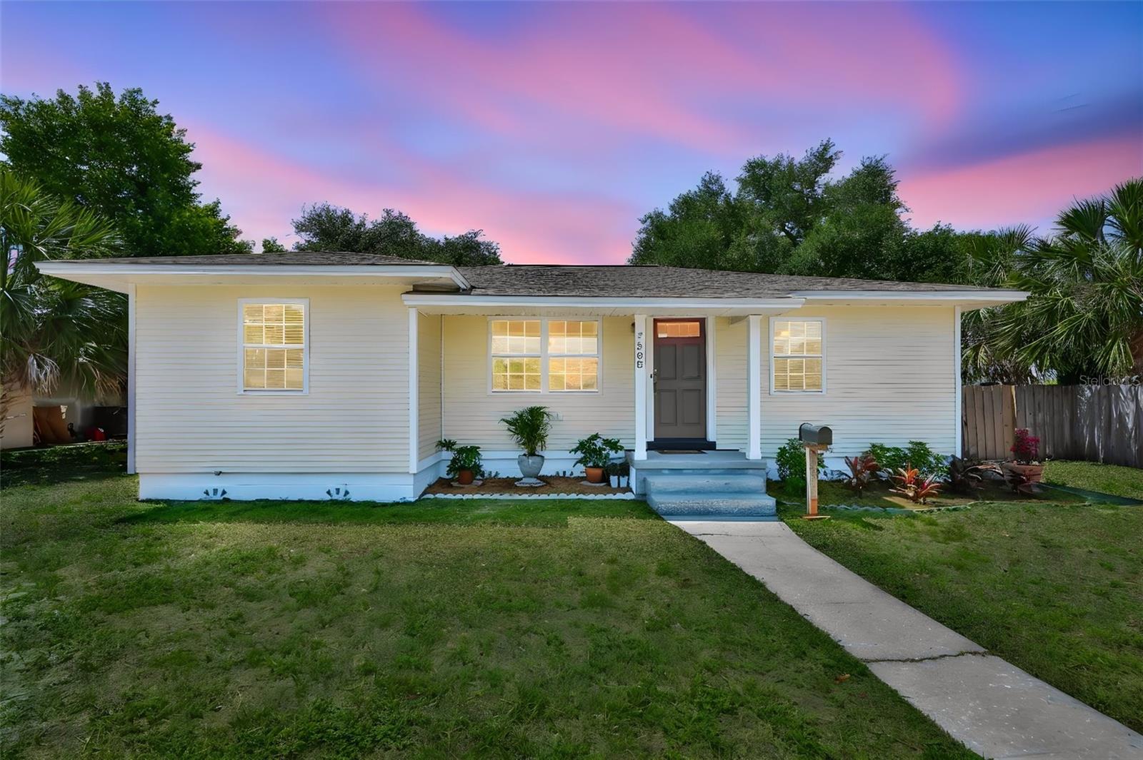 Photo of 7508 4TH AVENUE ST PETERSBURG FL 33710