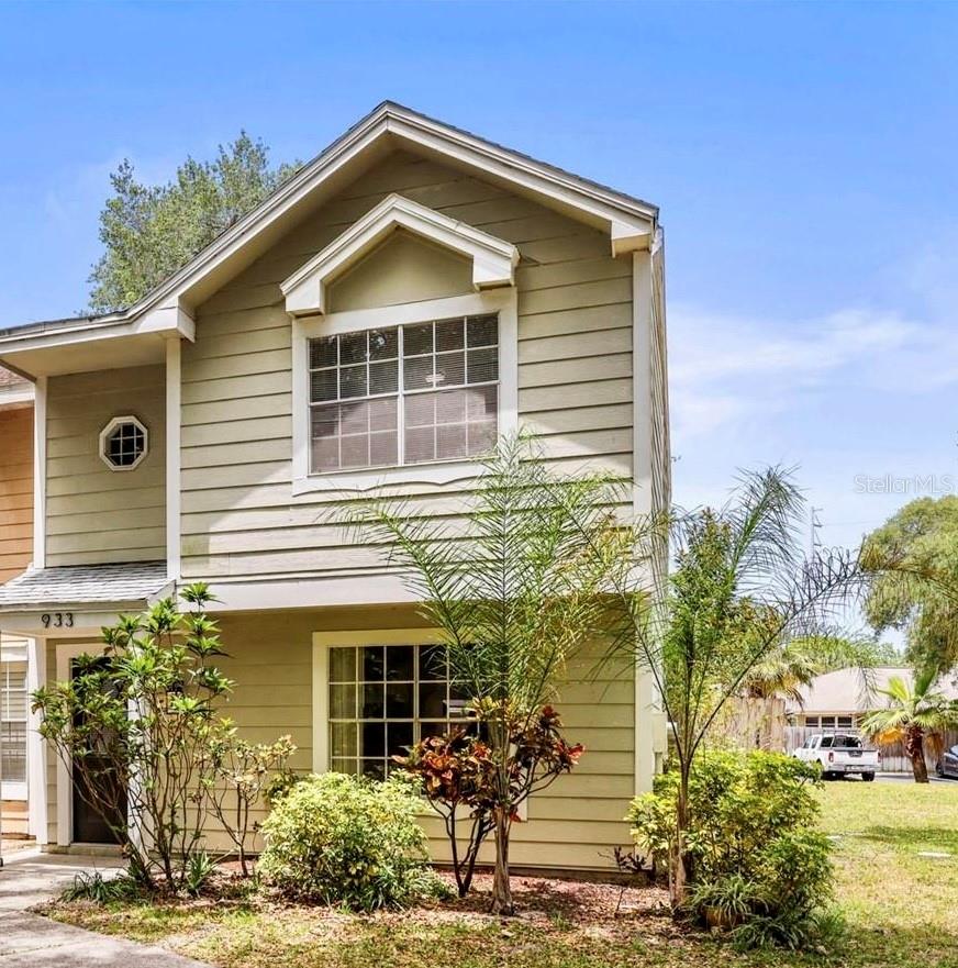 Photo of 933 HAMILTON COURT PALM HARBOR FL 34683
