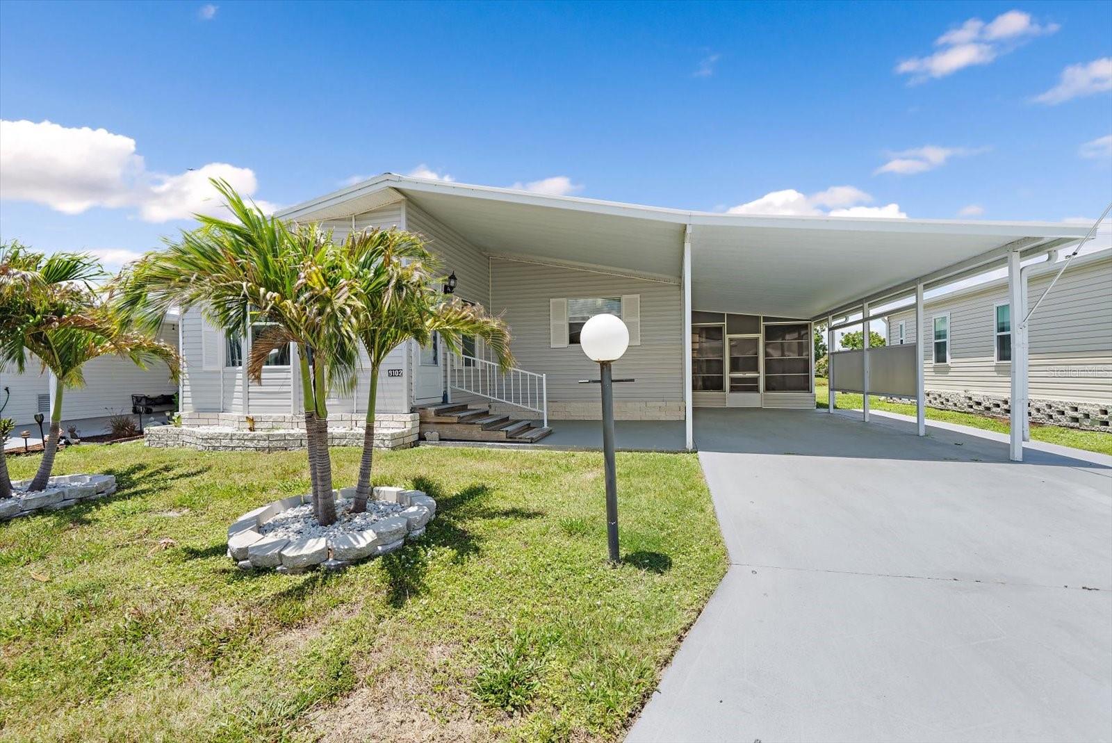 Photo of 8102 MARIE LANE ELLENTON FL 34222