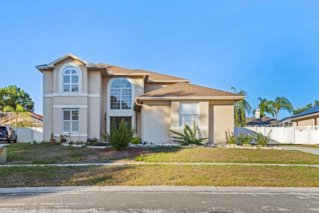 Photo of 811 SANDCASTLE CIRCLE BRANDON FL 33511