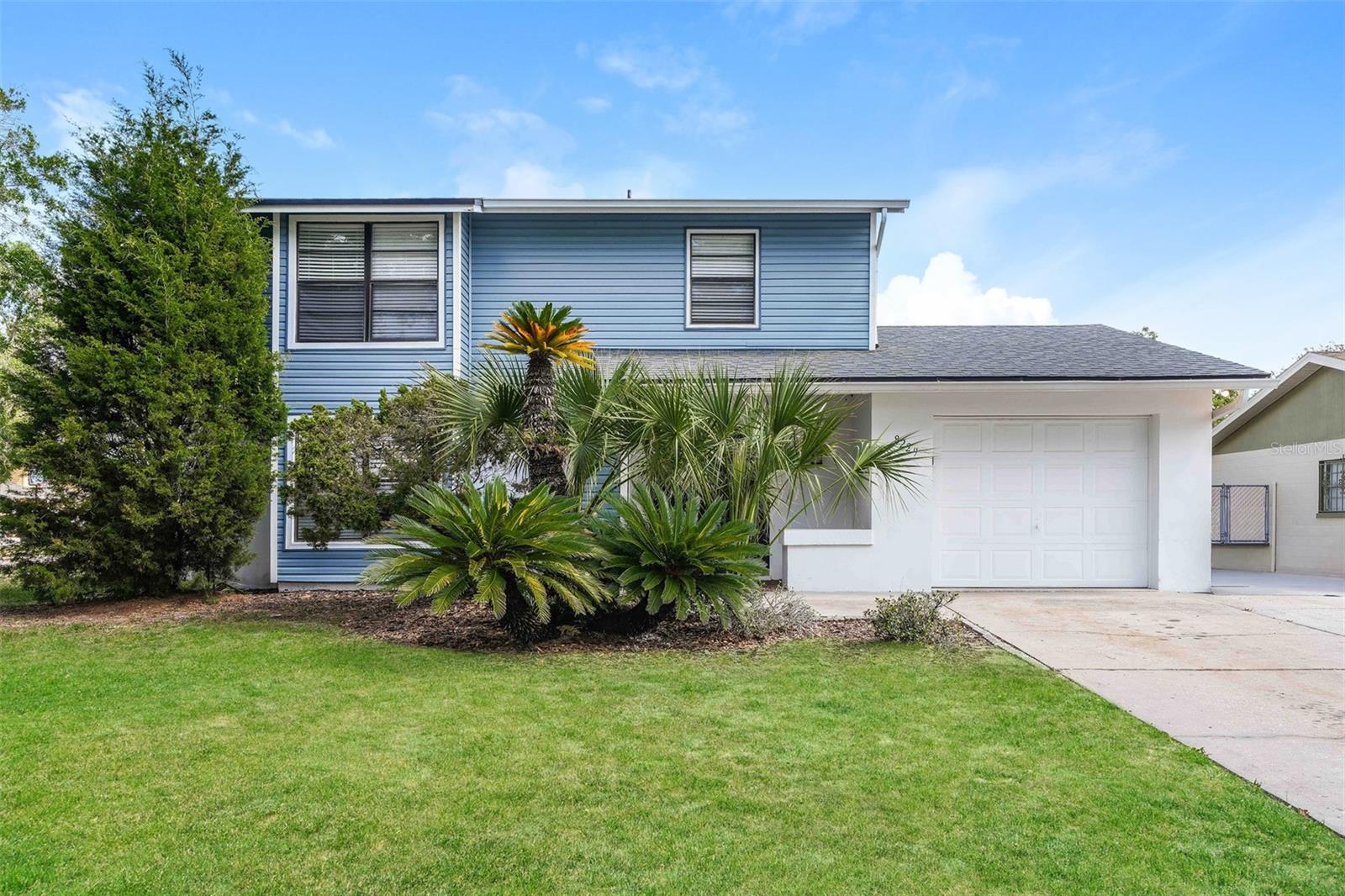 Photo of 8229 MALVERN CIRCLE TAMPA FL 33634