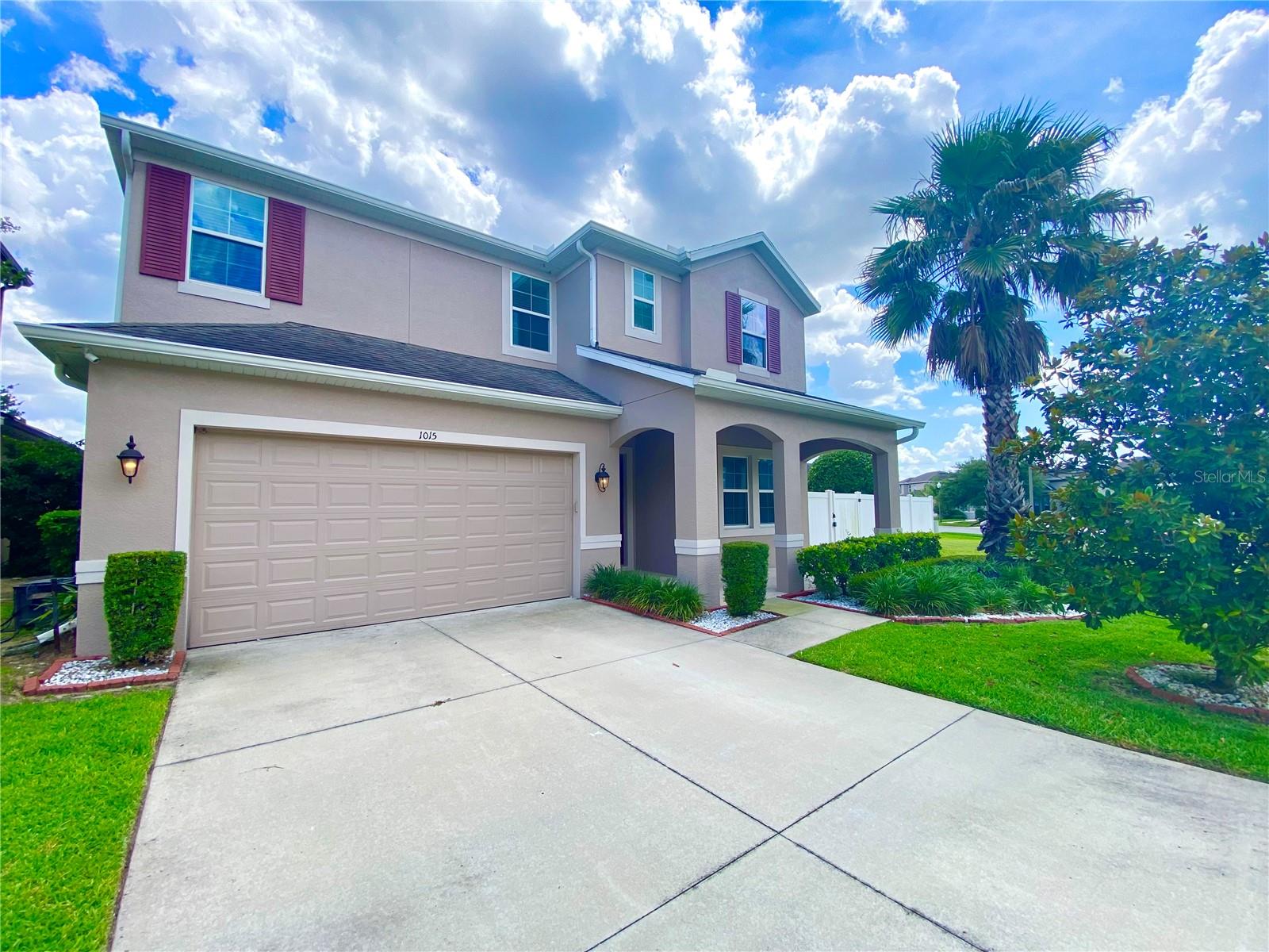 Photo of 1015 GRAND HILLTOP DRIVE APOPKA FL 32703