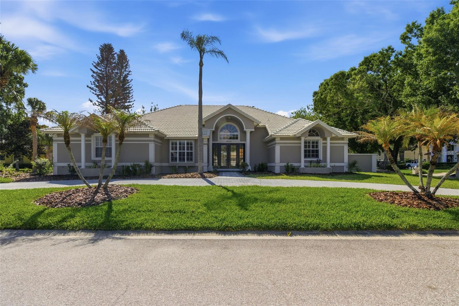 Photo of 8935 JONATHAN MANOR DRIVE ORLANDO FL 32819