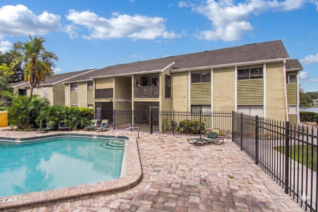 Photo of 912 LAKE DESTINY ROAD #F ALTAMONTE SPRINGS FL 32714