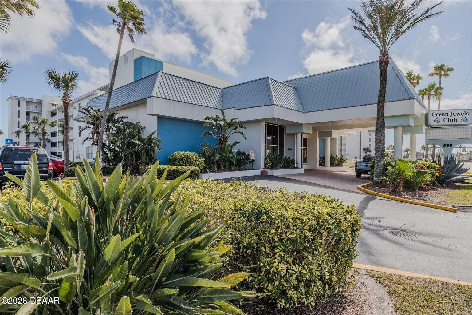 Photo of 935 S ATLANTIC AVENUE #203 DAYTONA BEACH FL 32118