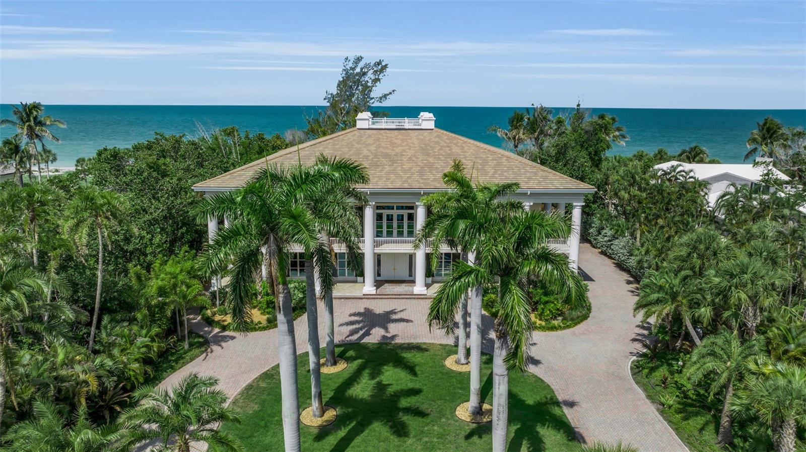 Photo of 8132 SANDERLING ROAD SARASOTA FL 34242