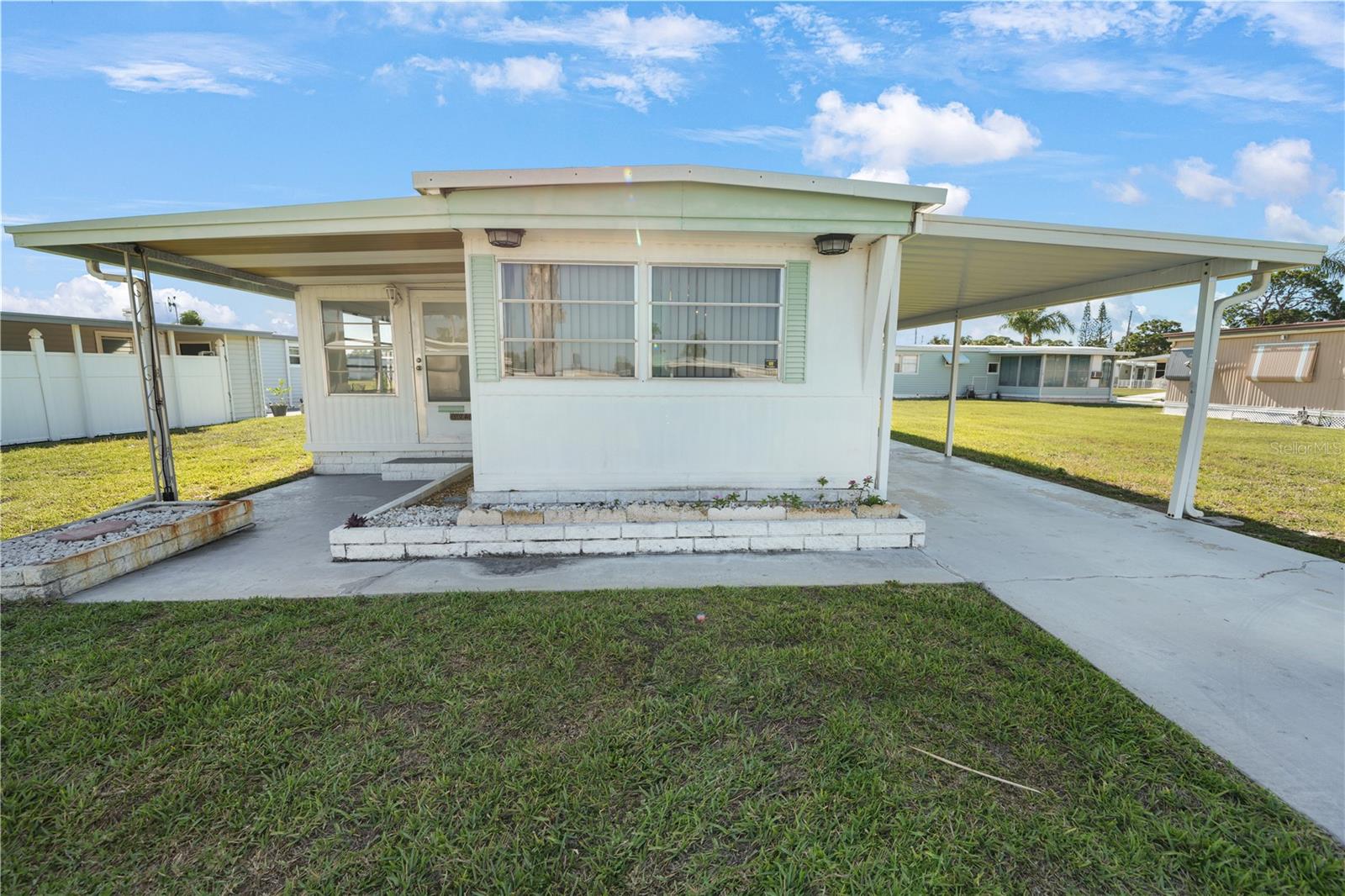 Photo of 10921 LONDON DRIVE PORT RICHEY FL 34668