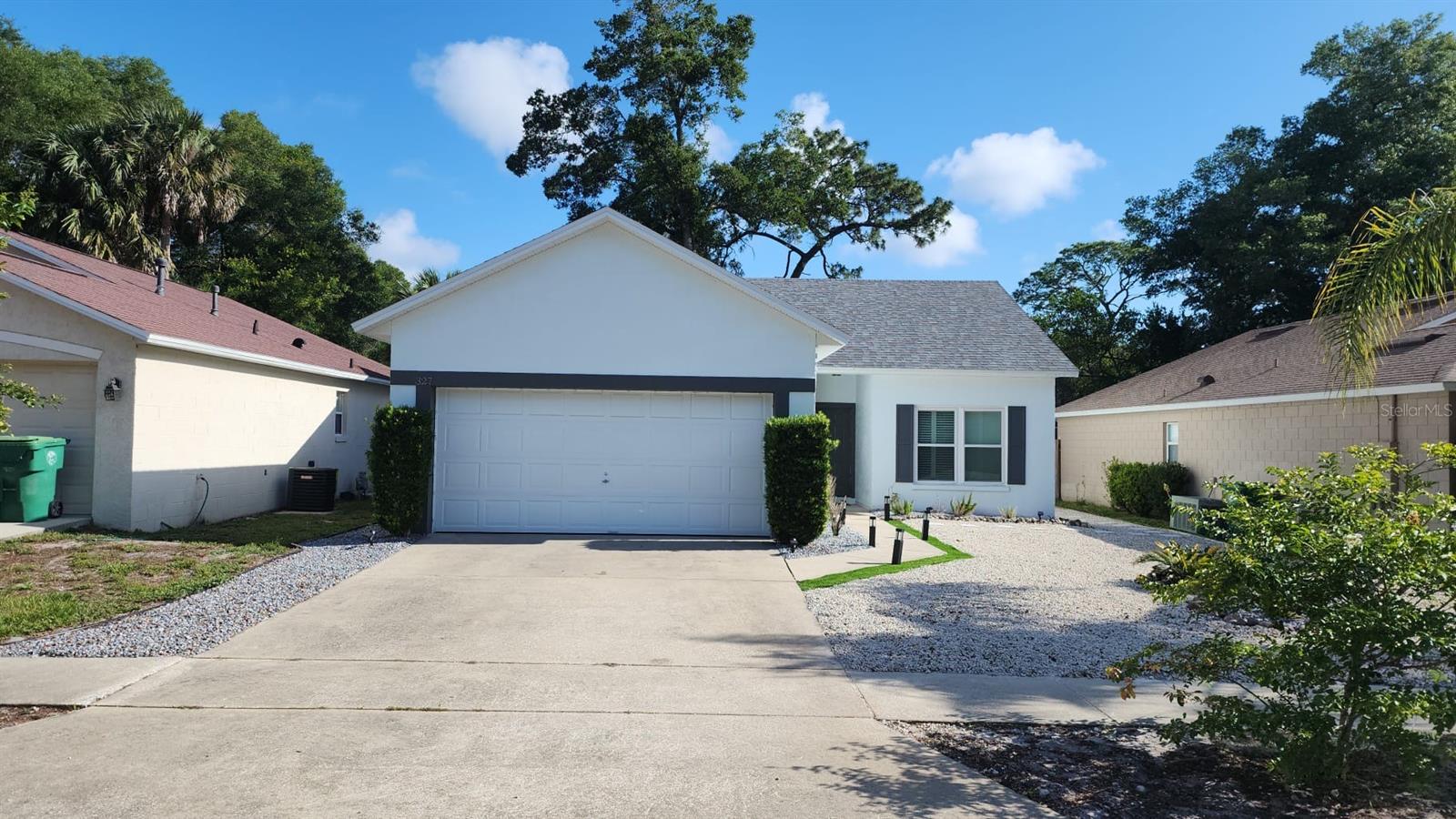 Photo of 327 HERITAGE ESTATES LANE DELAND FL 32720