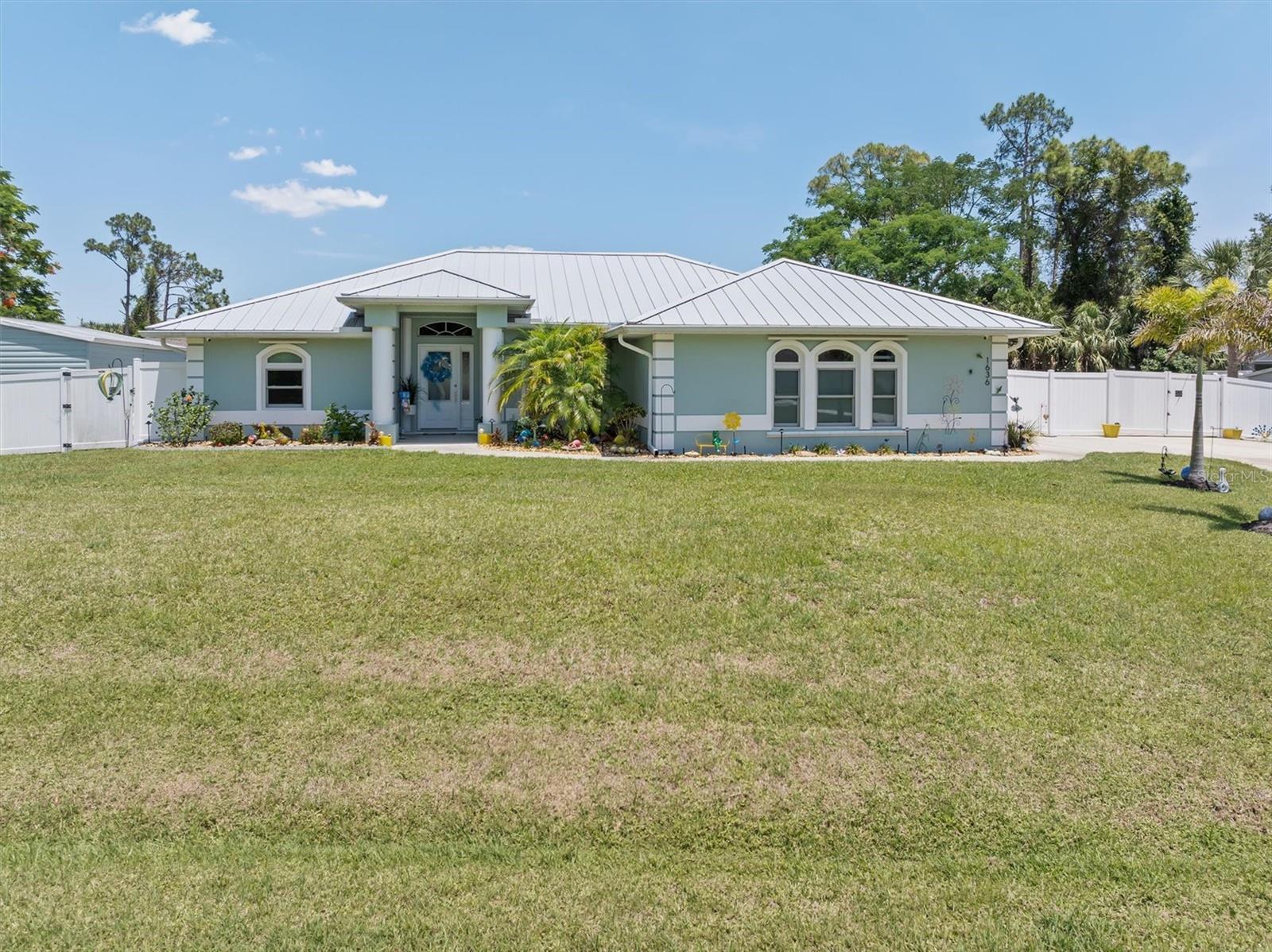 Photo of 1636 GLENAN ROAD NORTH PORT FL 34288