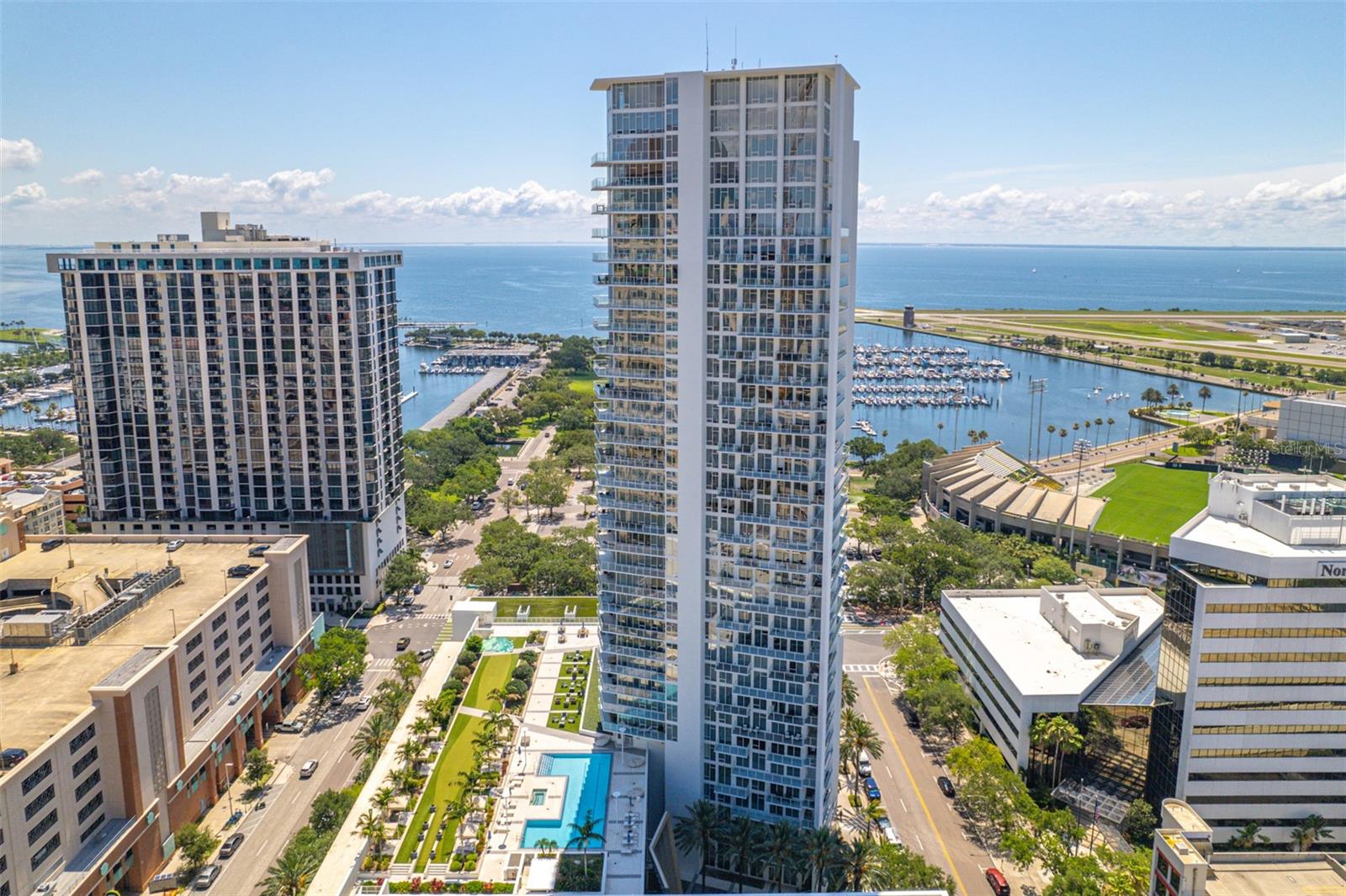 Photo of 175 1ST STREET #1204 ST PETERSBURG FL 33701