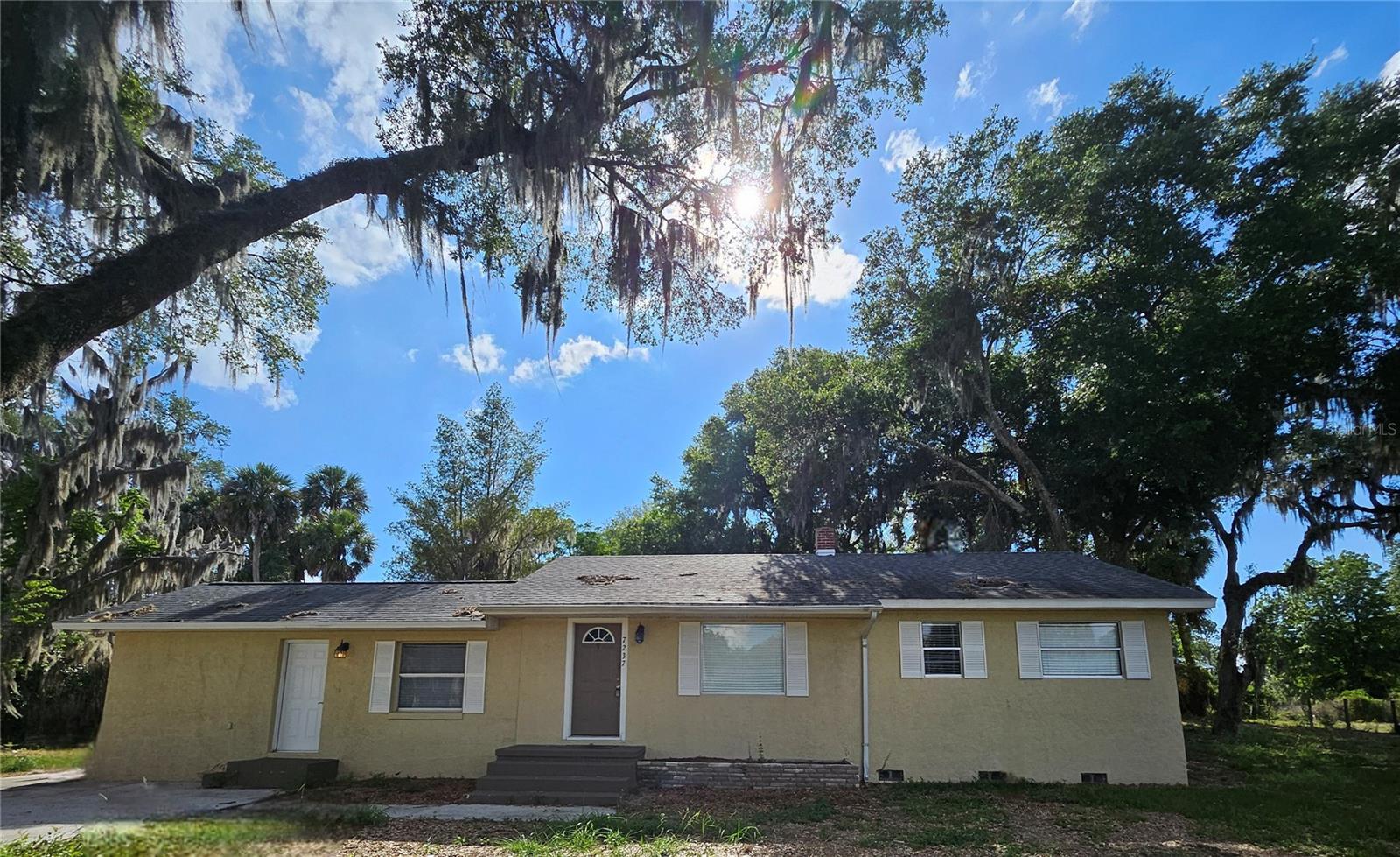 Photo of 7237 HILLCREST STREET LEESBURG FL 34748