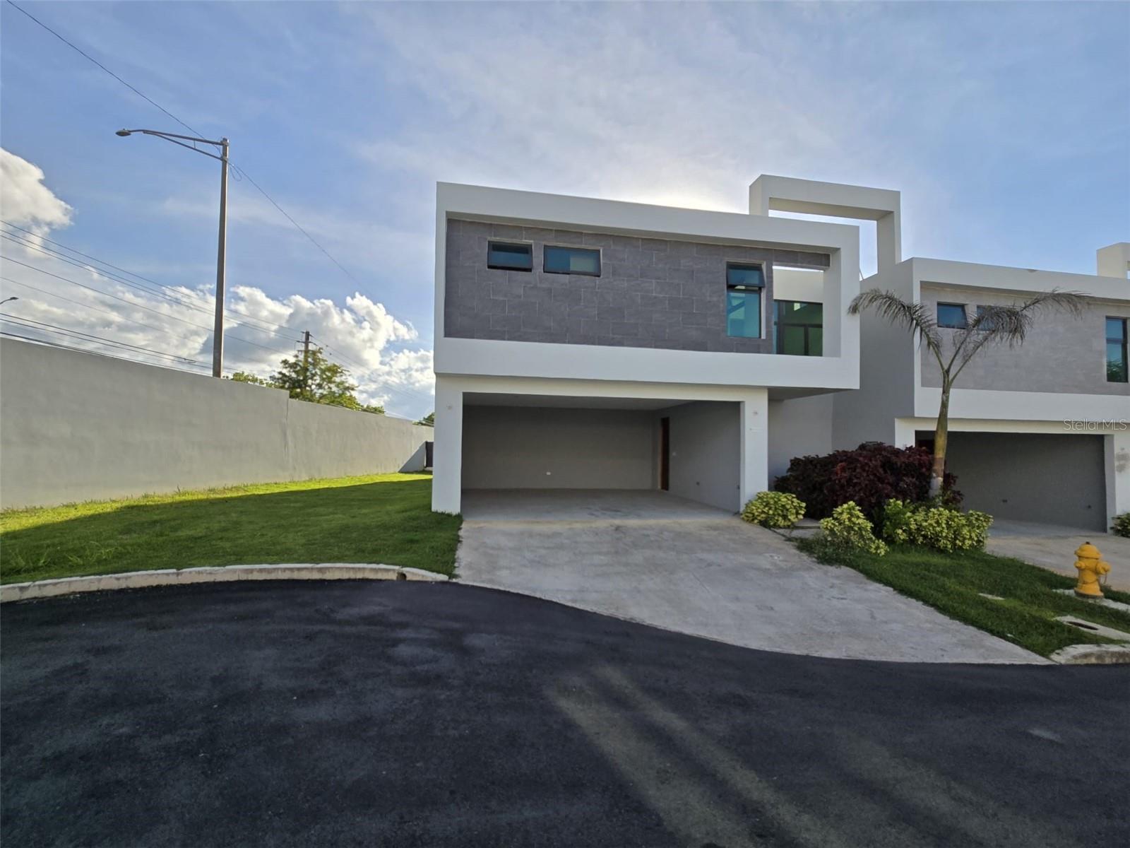 Photo of PR 177 AVE LOMAS VERDES THE VILLAS AT RIO / BO JUAN SANCHEZ #79 BAYAMON PR 00956