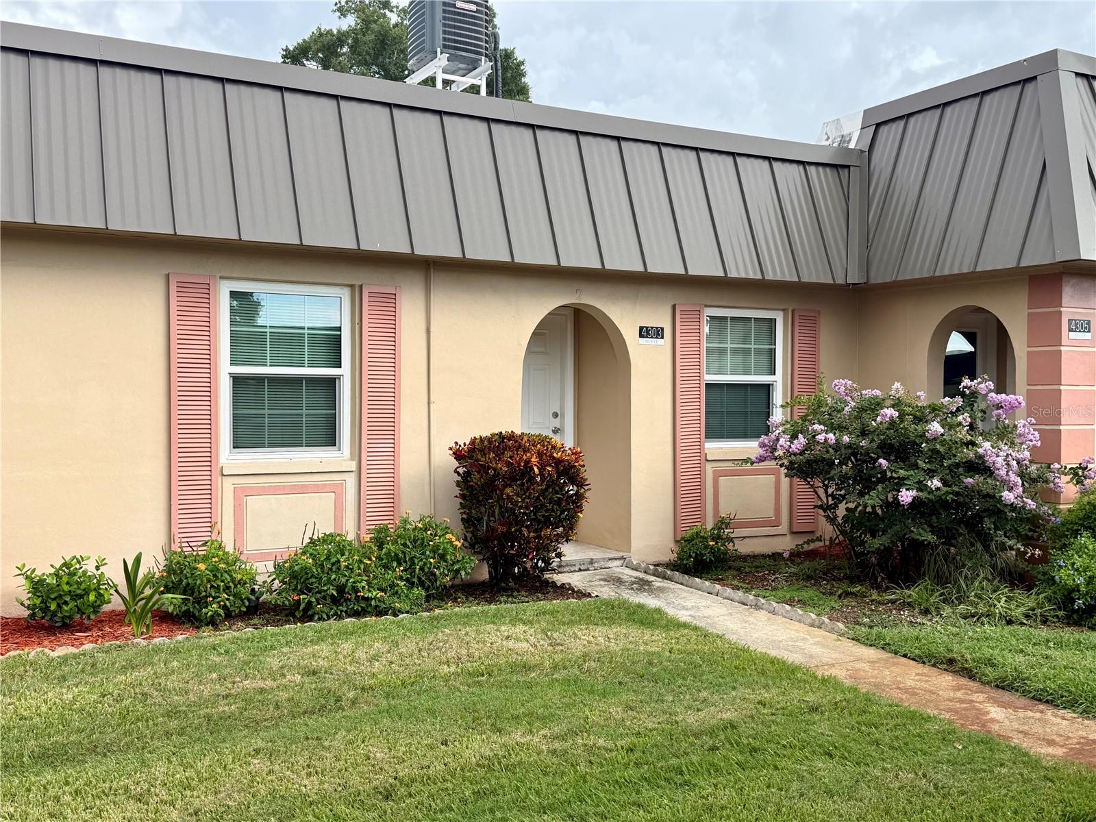 Photo of 4303 SUMMERSUN DRIVE NEW PORT RICHEY FL 34652
