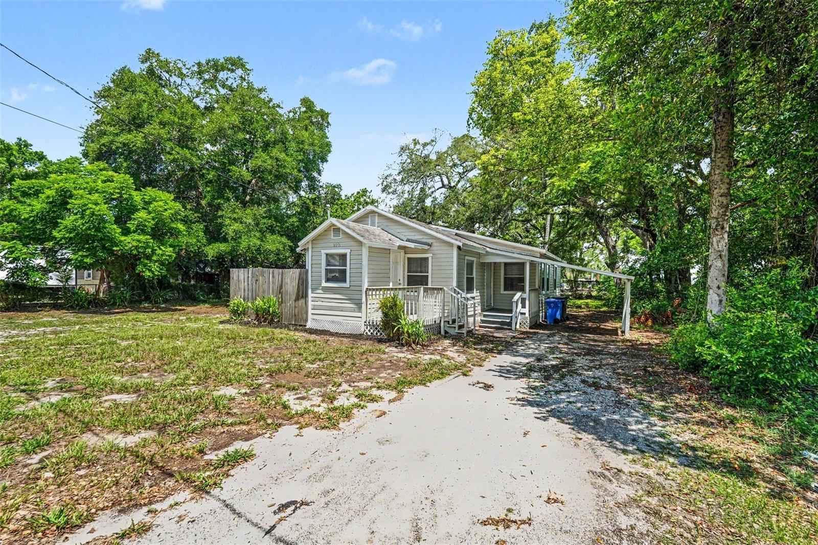 Photo of 828 E 145TH AVENUE TAMPA FL 33613