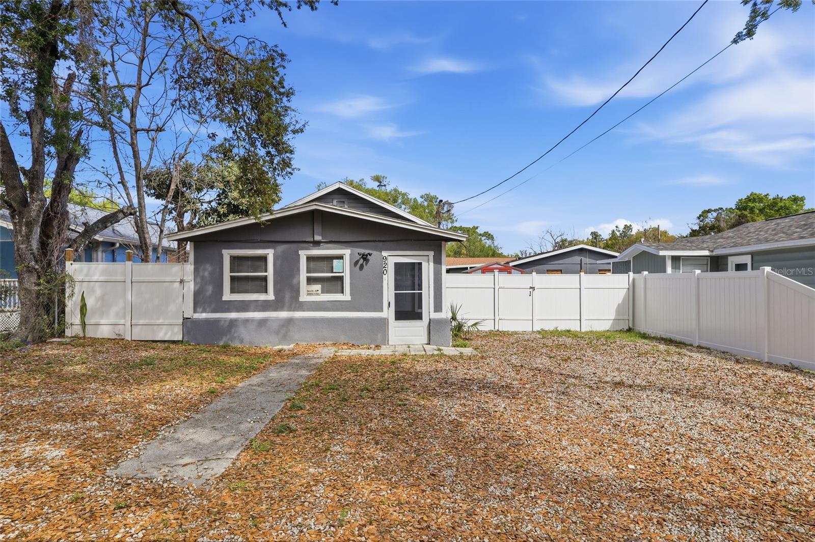 Photo of 920 E ANNIE STREET TAMPA FL 33612