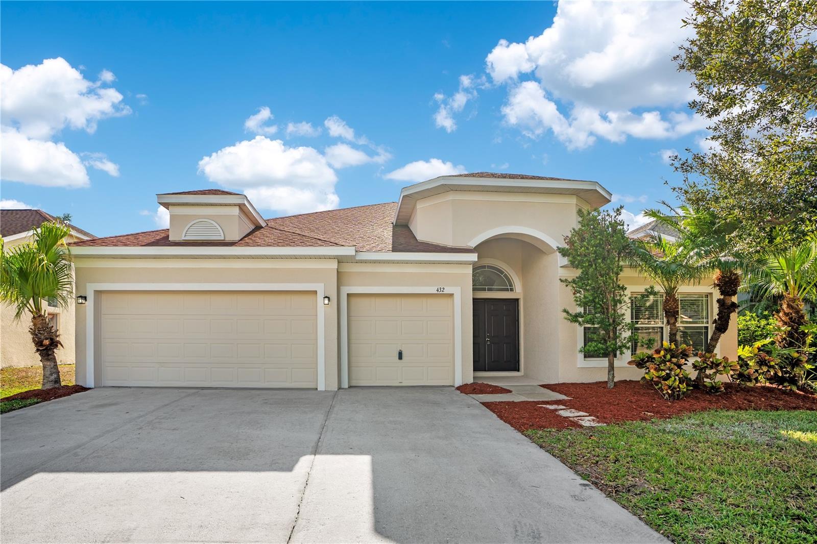 Photo of 432 YORK DALE DRIVE RUSKIN FL 33570