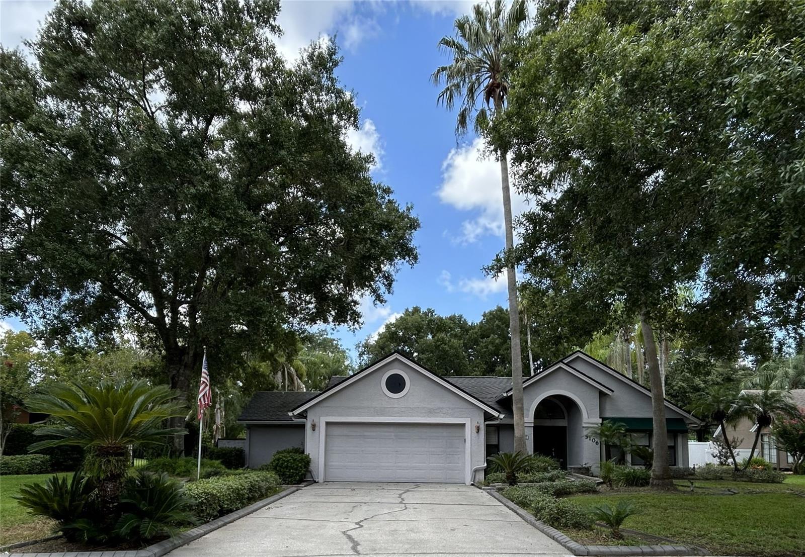 Photo of 5106 STONEHURST ROAD TAMPA FL 33647