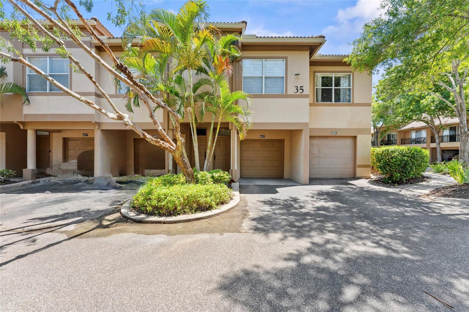 Photo of 603 ARBOR LAKE LN TAMPA FL 33602