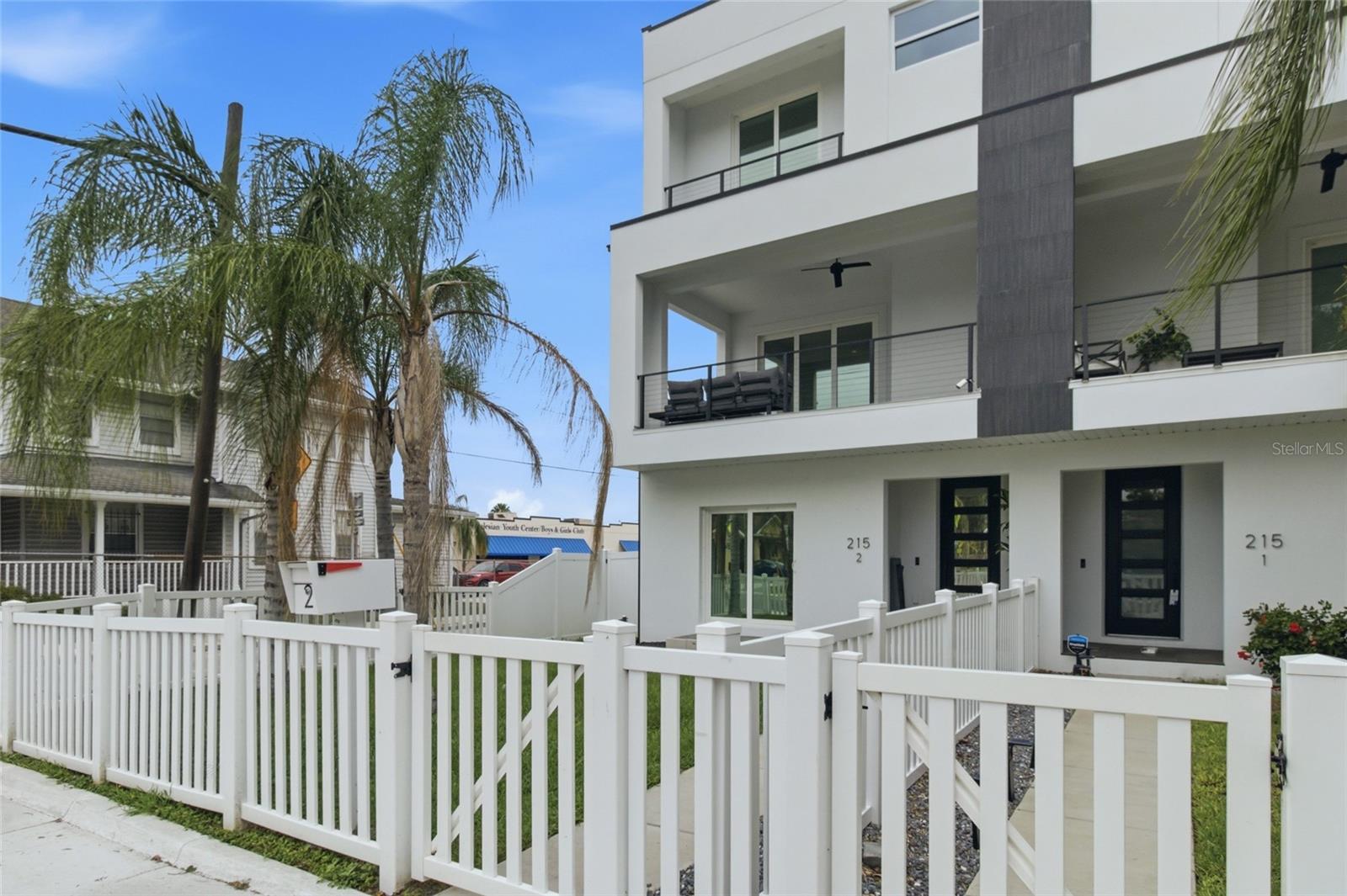 Photo of 215 W COLUMBUS DRIVE #2 TAMPA FL 33602