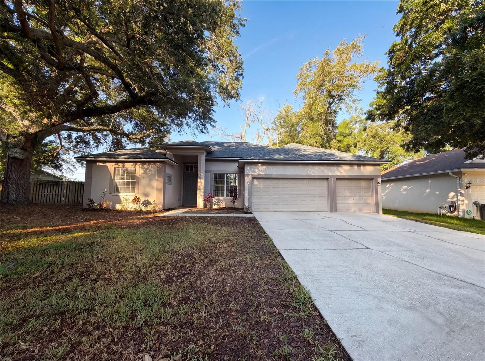 Photo of 203 TAYLOR BAY LANE BRANDON FL 33510