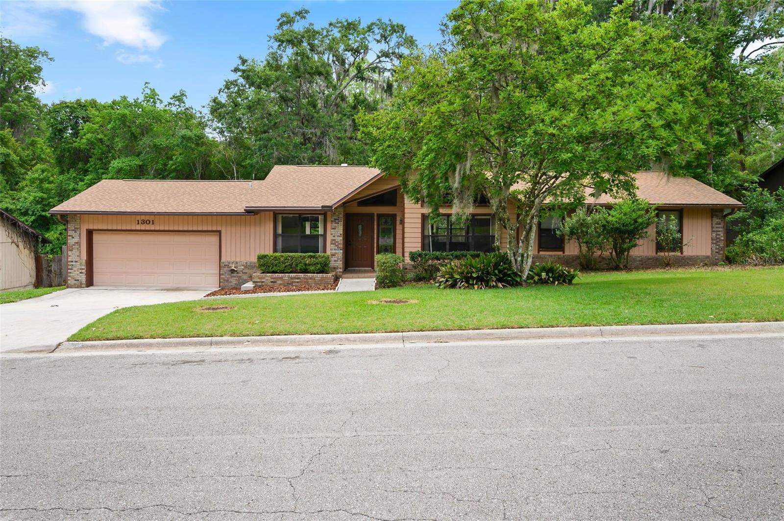 Photo of 1301 NW 94TH STREET GAINESVILLE FL 32606