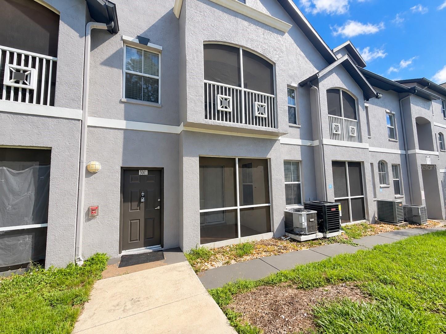 Photo of 5001 SUNRIDGE PALMS DRIVE TAMPA FL 33617