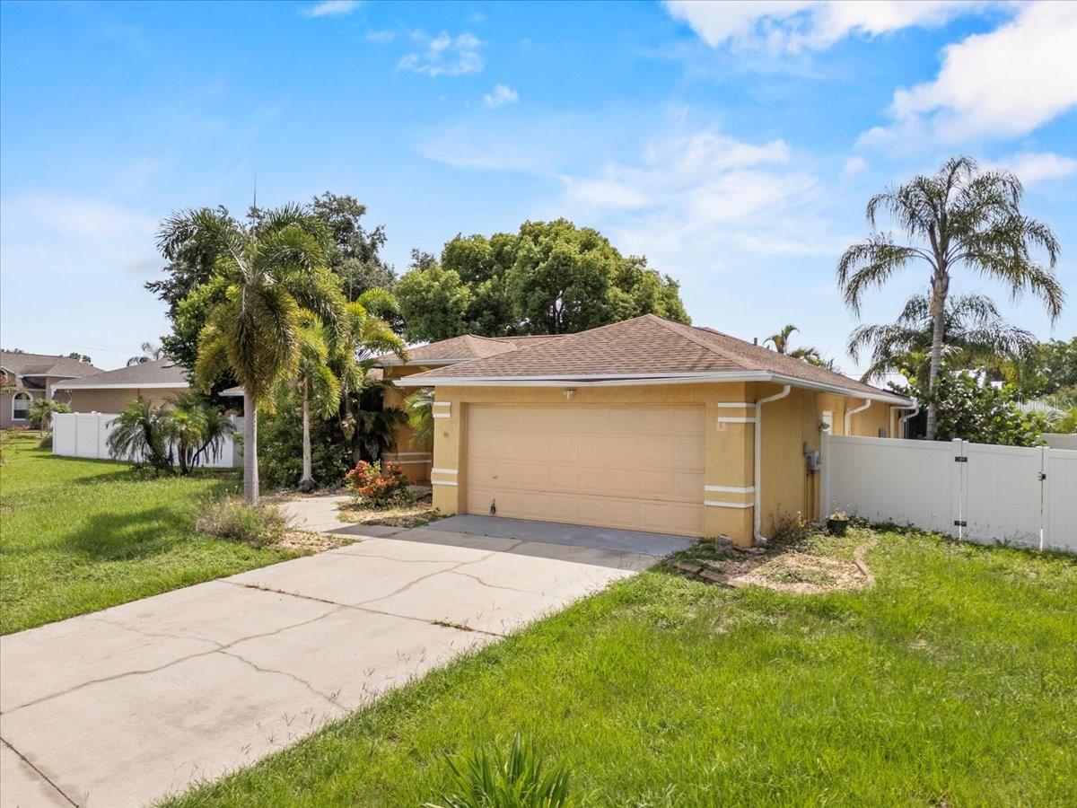 Photo of 307 STERLING DRIVE WINTER HAVEN FL 33884