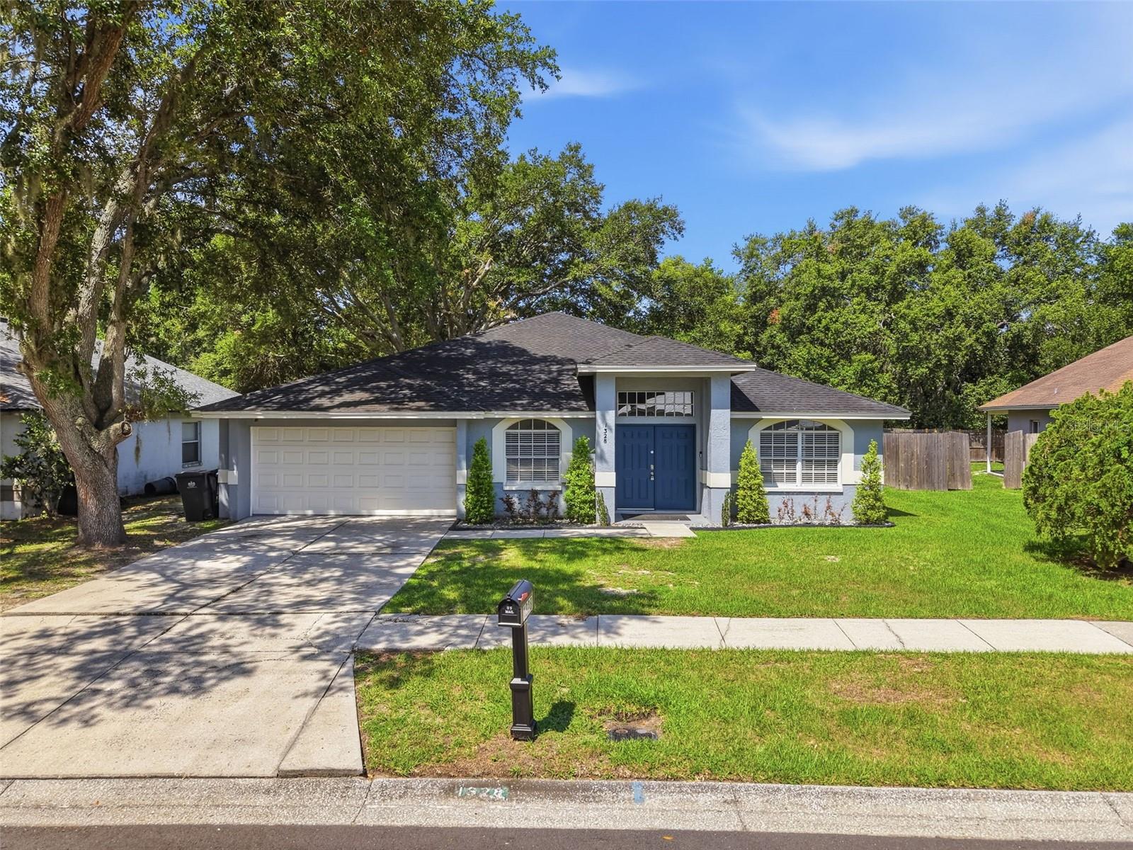 Photo of 1328 GANGPLANK DRIVE VALRICO FL 33594