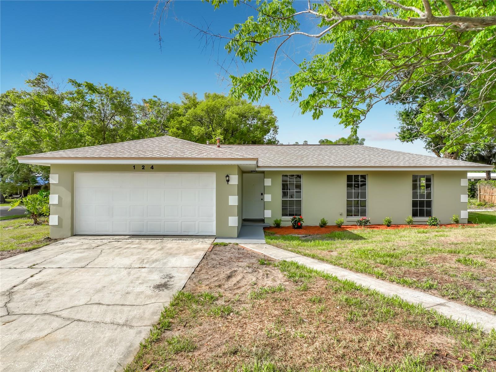 Photo of 124 HOLLYHOCK DRIVE ALTAMONTE SPRINGS FL 32701