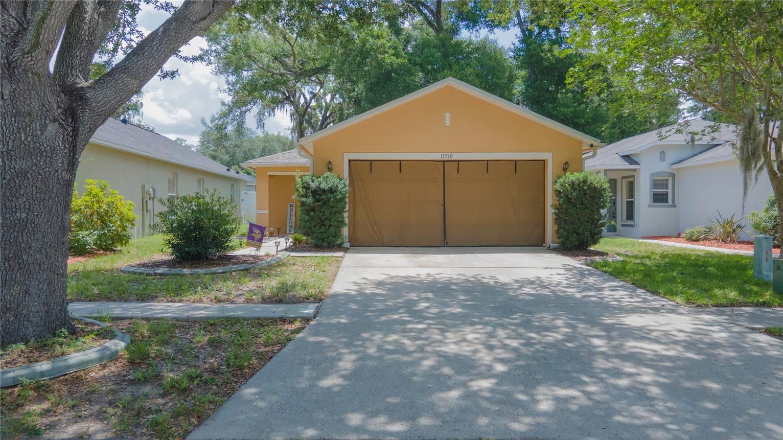 Photo of 11910 MANGO GROVES BOULEVARD SEFFNER FL 33584