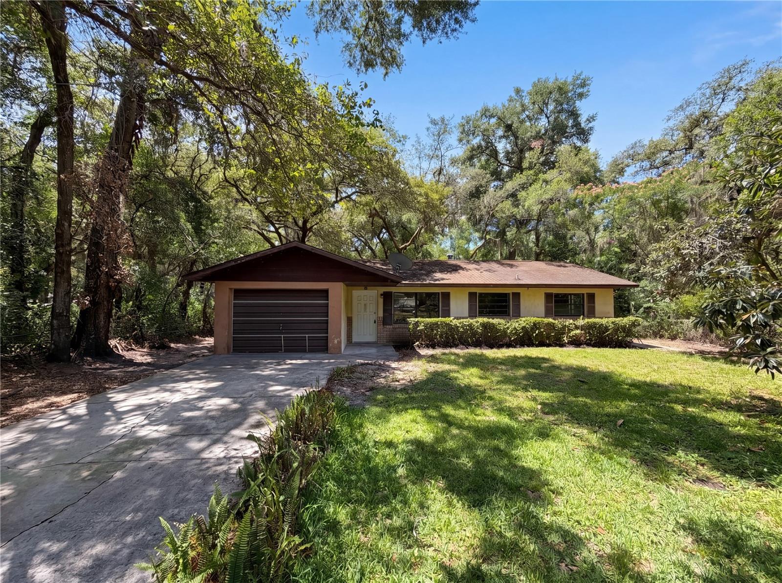 Photo of 2505 VELMA TERRACE LEESBURG FL 34748