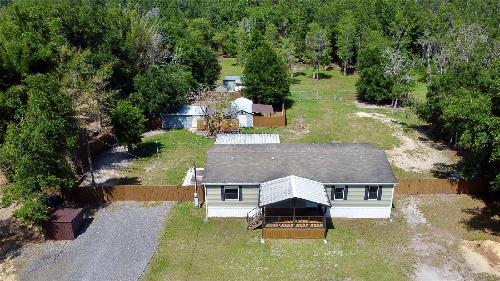 Photo of 136 CREEKWOOD RUN LAKELAND FL 33809