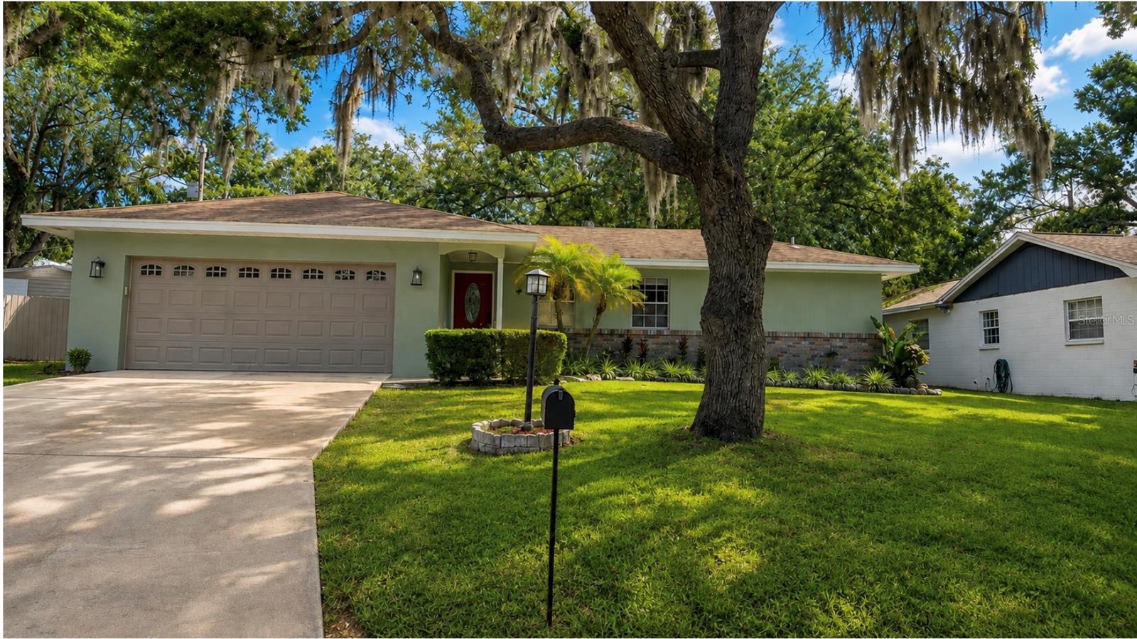 Photo of 2209 BOXWOOD WAY BRANDON FL 33511