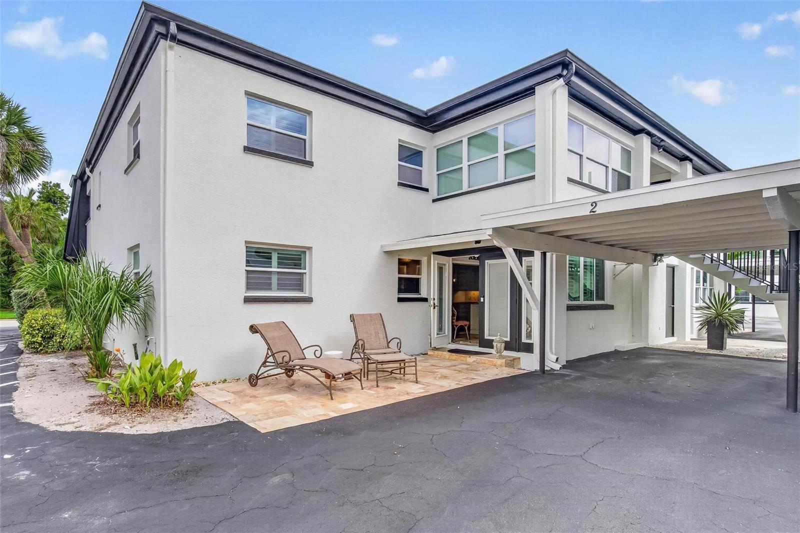 Photo of 1065 EDEN ISLE BOULEVARD #2 ST PETERSBURG FL 33704