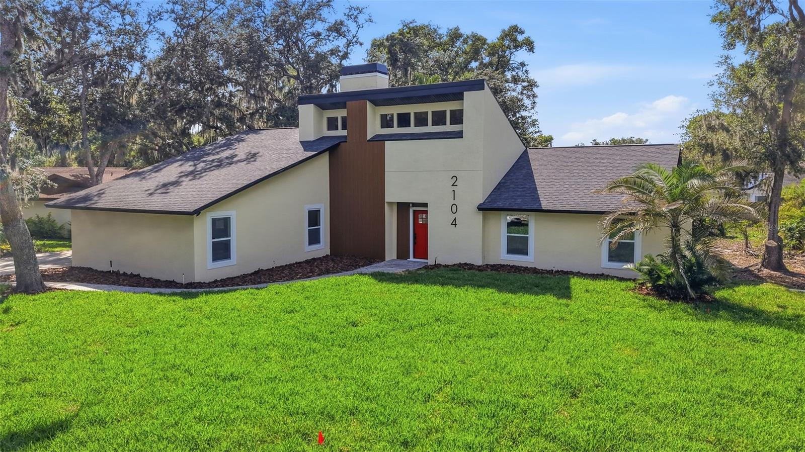 Photo of 2104 DOEFIELD COURT VALRICO FL 33596