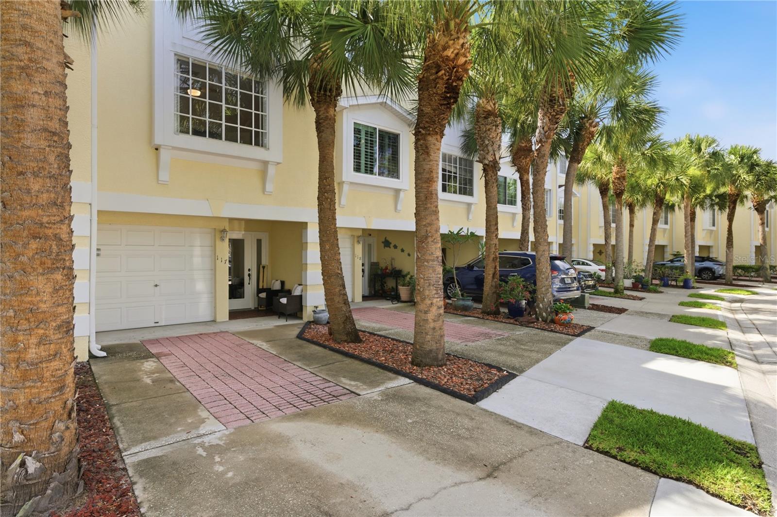 Photo of 117 BRENT CIRCLE OLDSMAR FL 34677