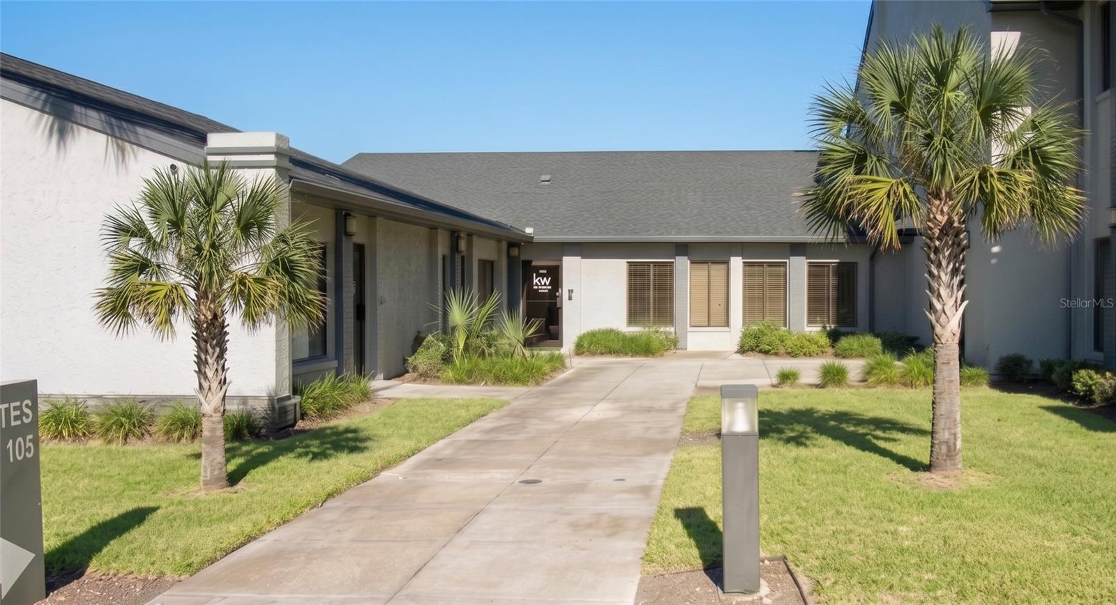 Photo of 30522 US HIGHWAY 19 #105 PALM HARBOR FL 34684