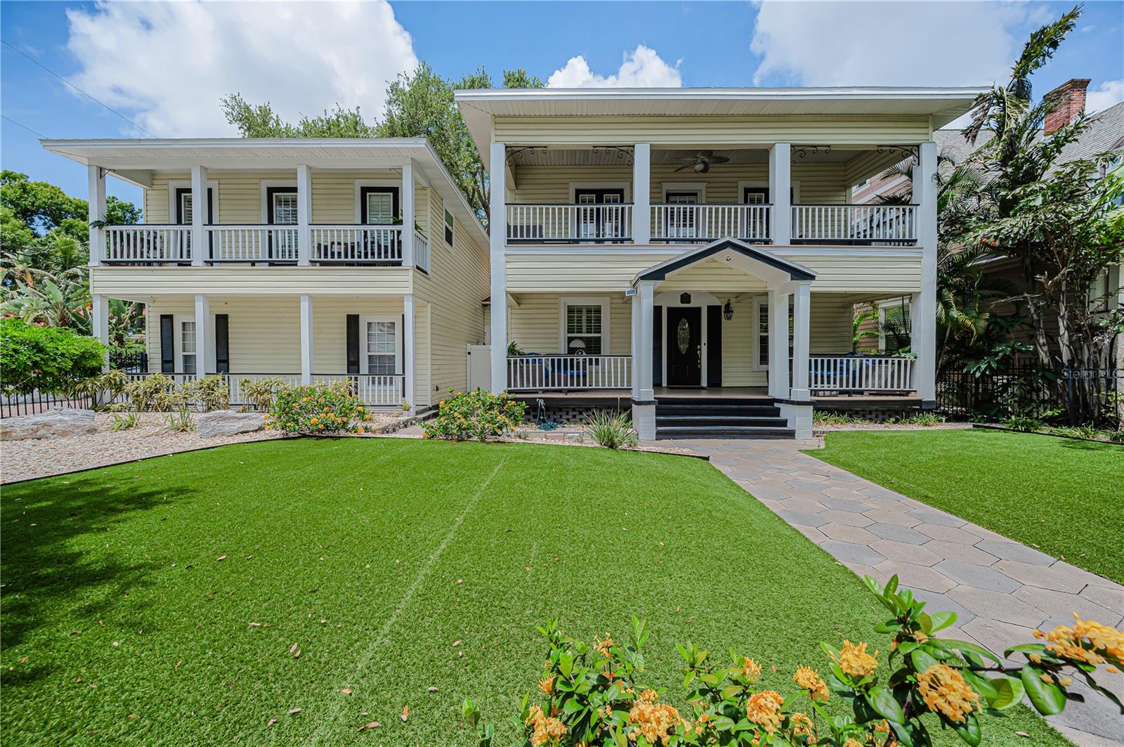 Photo of 732 and 732 1/2 NE OAK STREET ST PETERSBURG FL 33701